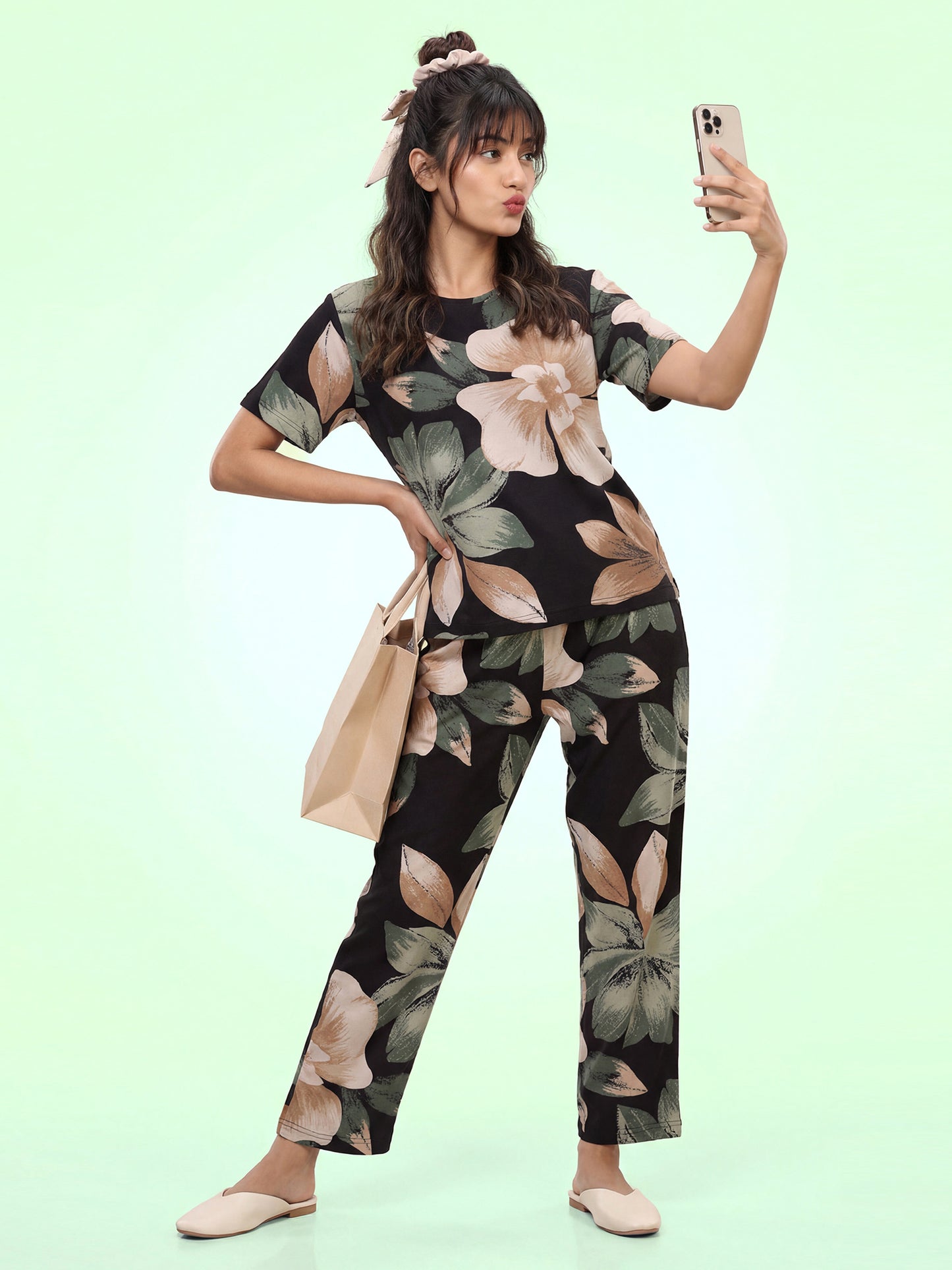 Noir Blossom – Cotton Lounge Night Suit
