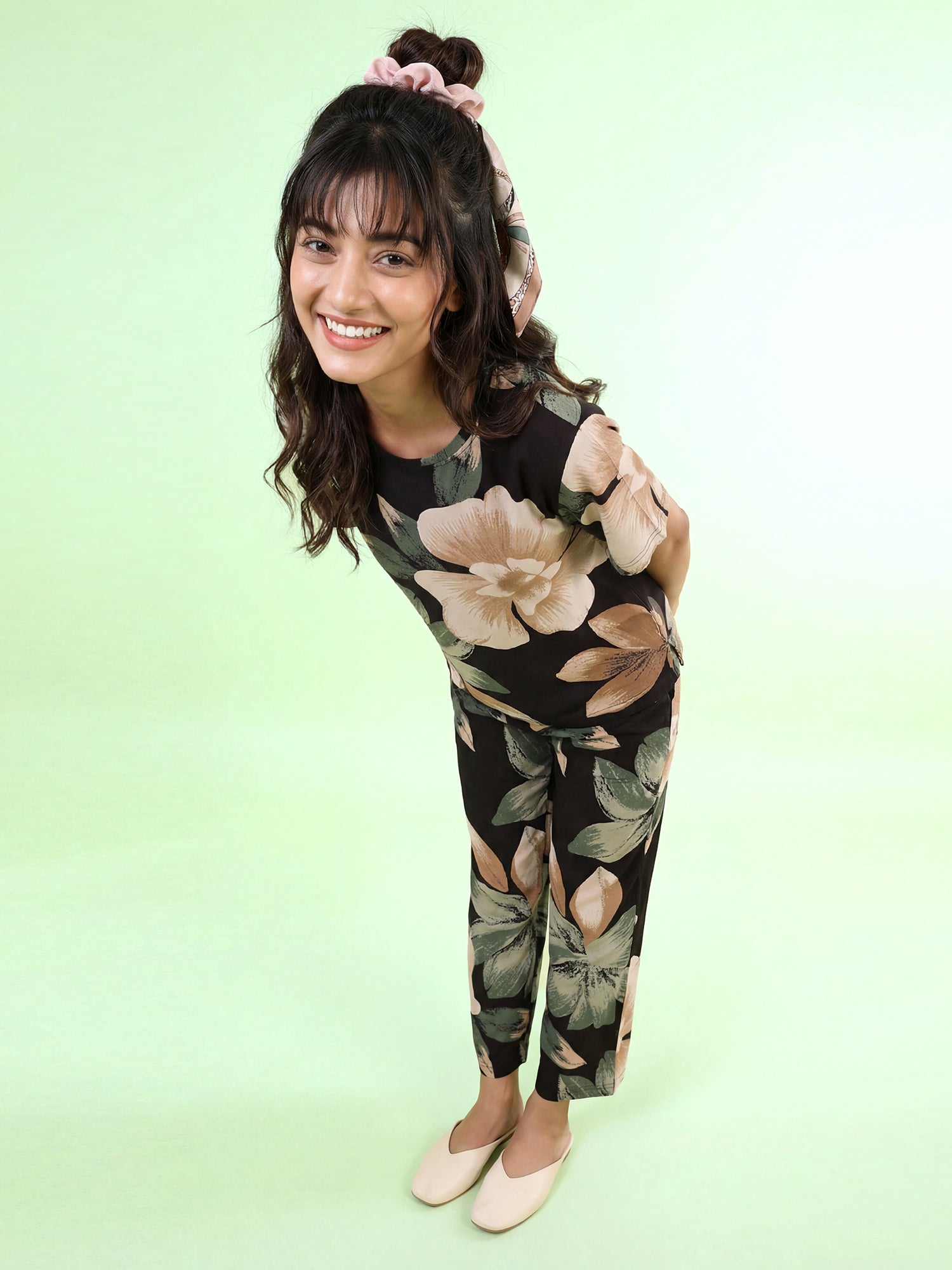 Noir Blossom – Cotton Lounge Night Suit