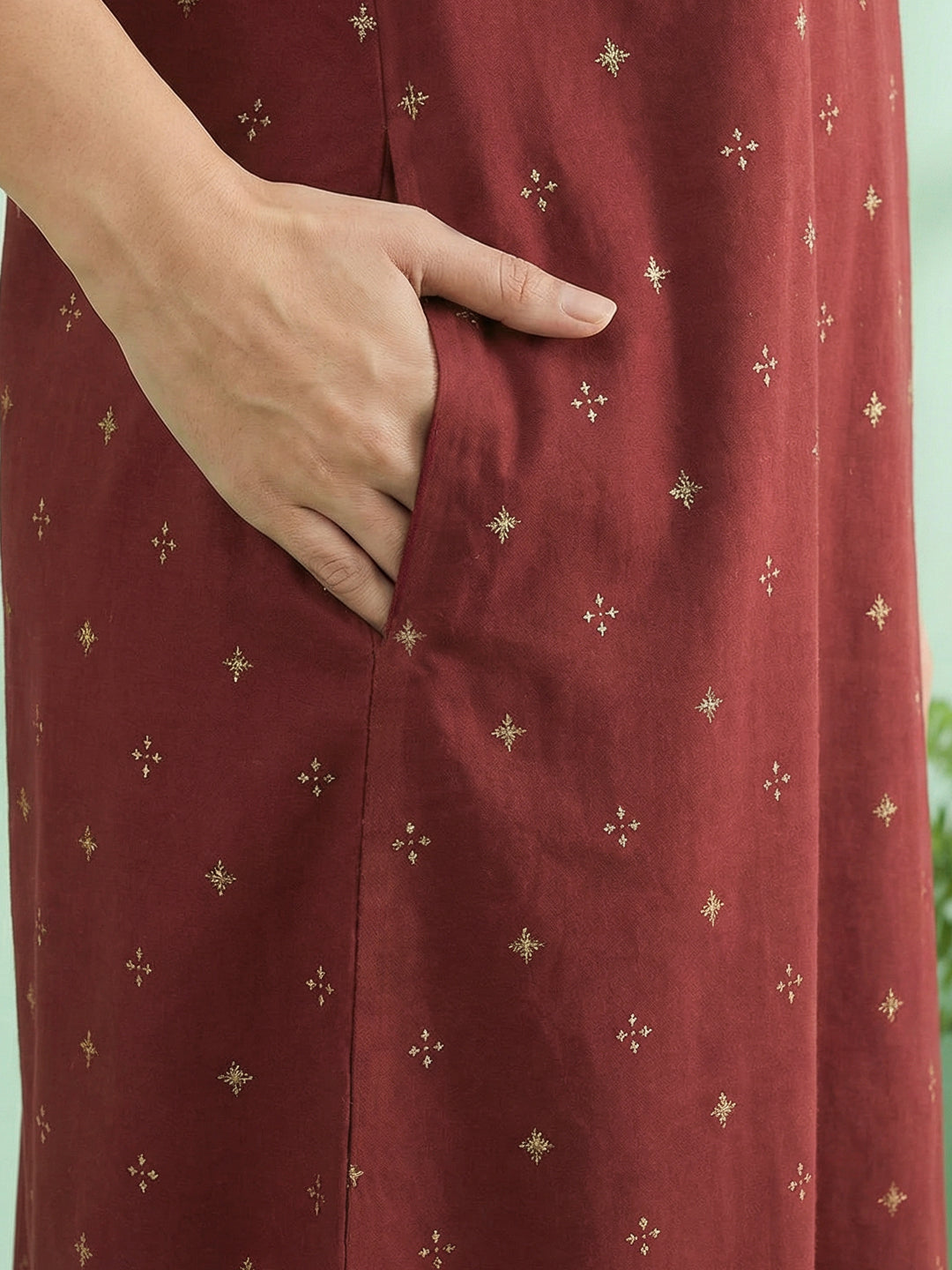 Alpine - Maxi with Embroidered Neckline