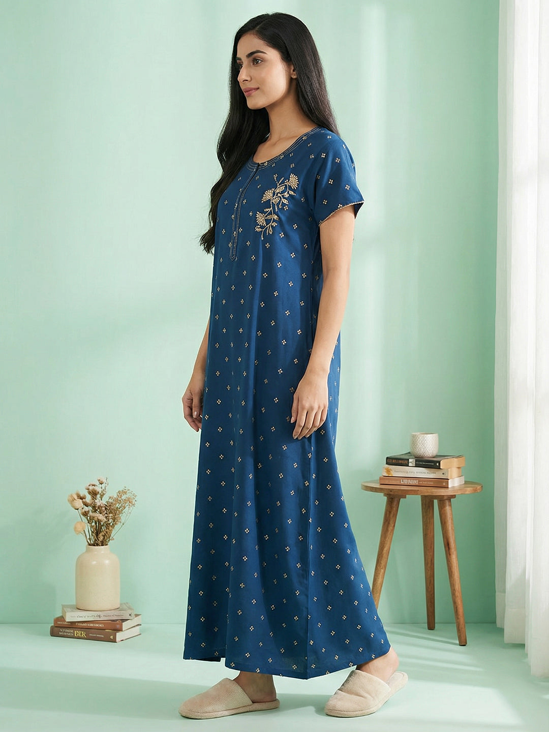 Alpine - Maxi with Embroidered Neckline